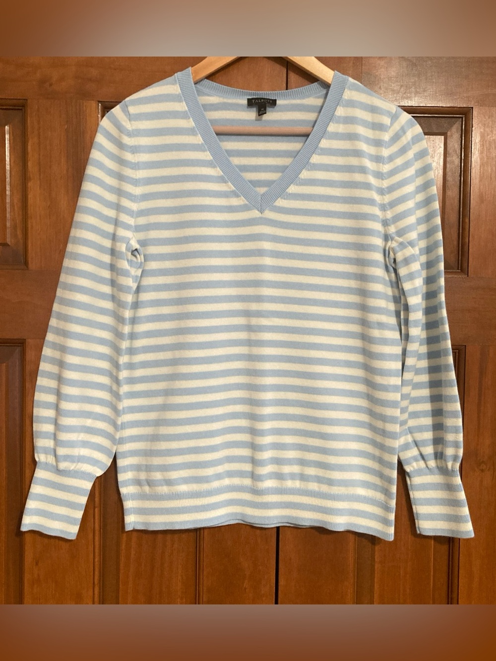 Talbots Pale Blue & White Striped V-Neck Sweater 100% cotton women’s medium